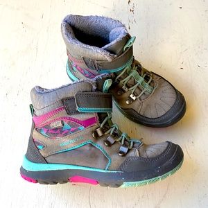 Merrell Outback Mid Hiking Boots